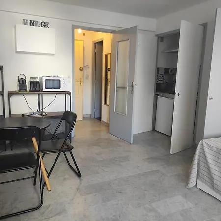 Beautiful Apartment, Sea, Air Conditioning, Internet *