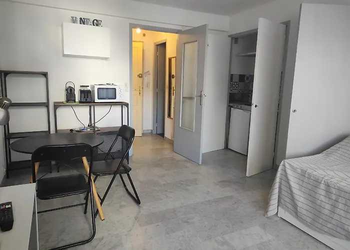 Beautiful Apartment, Sea, Air Conditioning, Internet *